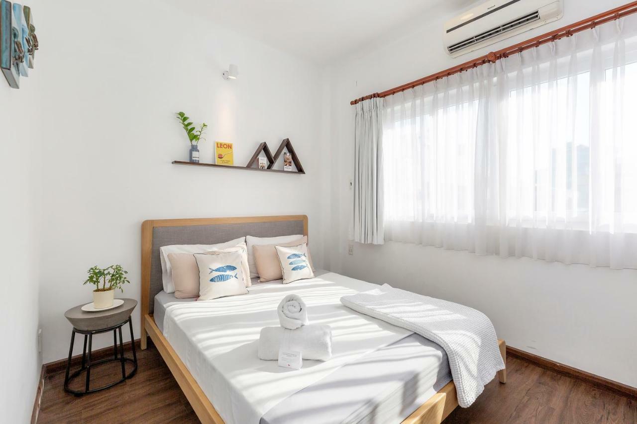 Simone'S Shophouse - Not A Hotel Хошимин Экстерьер фото