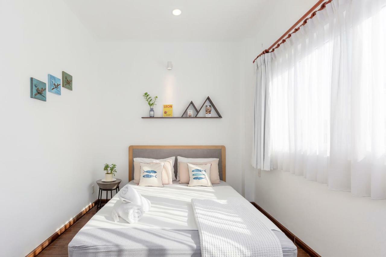 Simone'S Shophouse - Not A Hotel Хошимин Экстерьер фото
